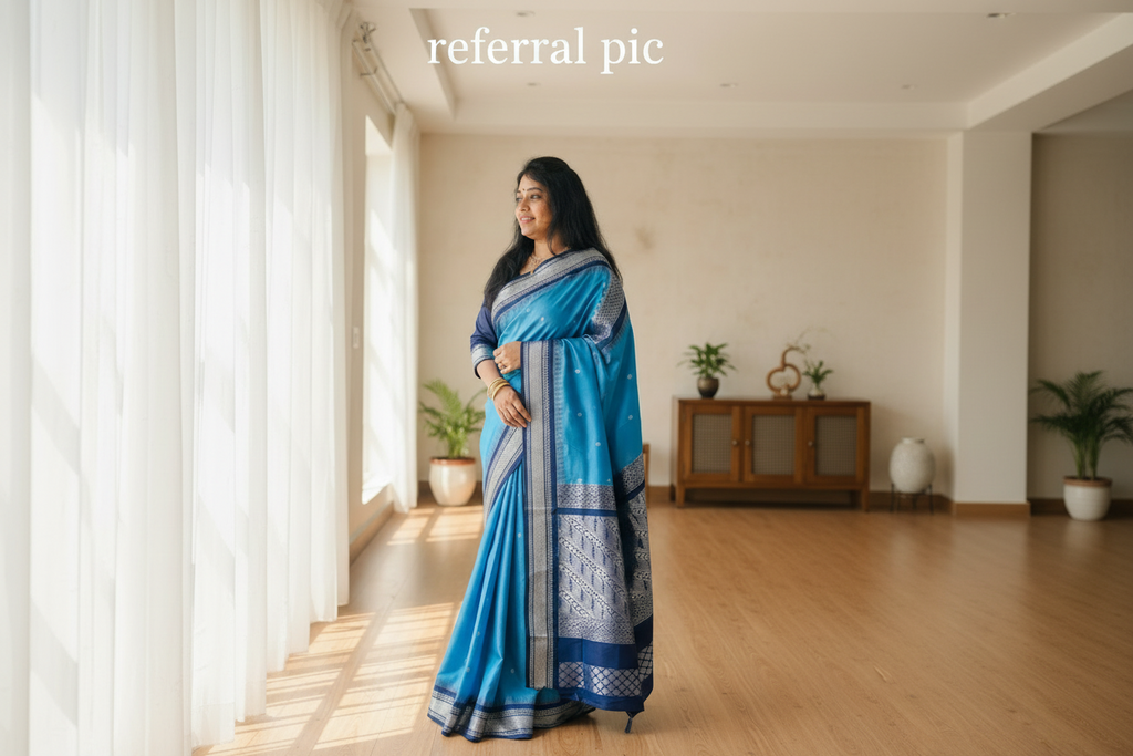 Gray color Handloom Gadwal Pattu Saree | Ready-to-Wear Blouse Included