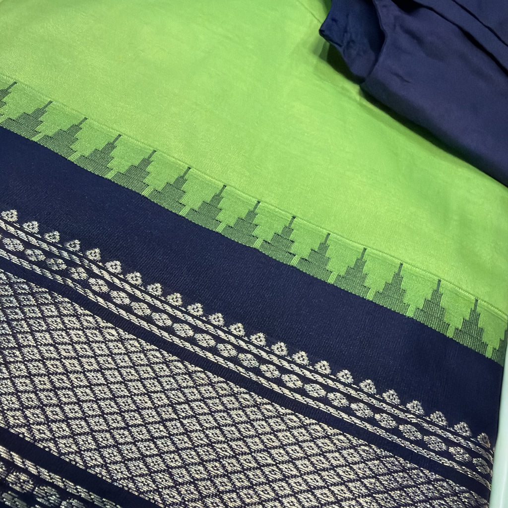 Peacock Green & Navy Blue Gadwal Pattu Saree | One Size Ready-to-Wear Blouse Included